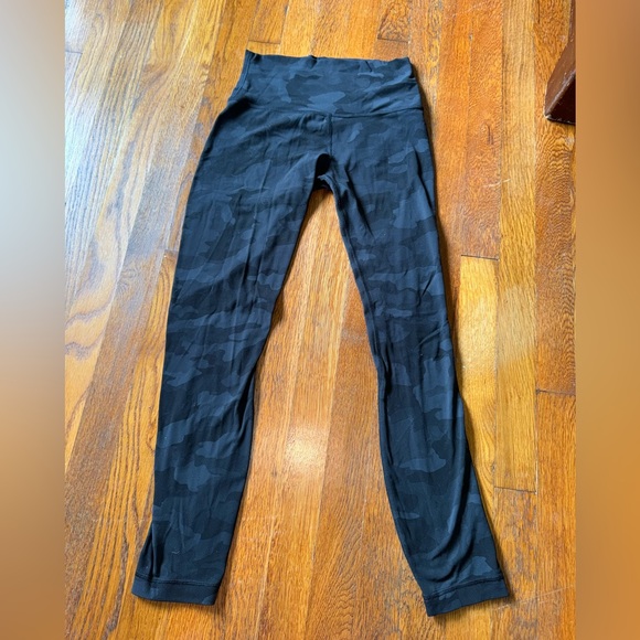Lululemon align camouflage leggings size 6 - Picture 4 of 5